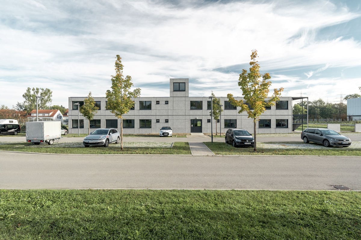 adapteo baut mitwachsendes buerogebaude transnetbw 01 Adapteo DE