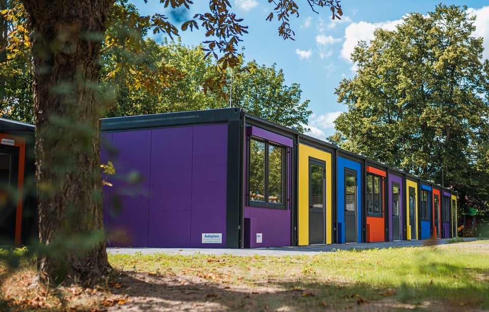 bunte nachhaltige Kinderwelt 01 Adapteo DE