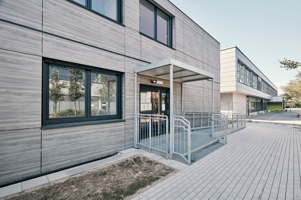 die zeit draengt wie anpassungsfaehig ist nachhaltiges bauen wirklich 01 Adapteo DE